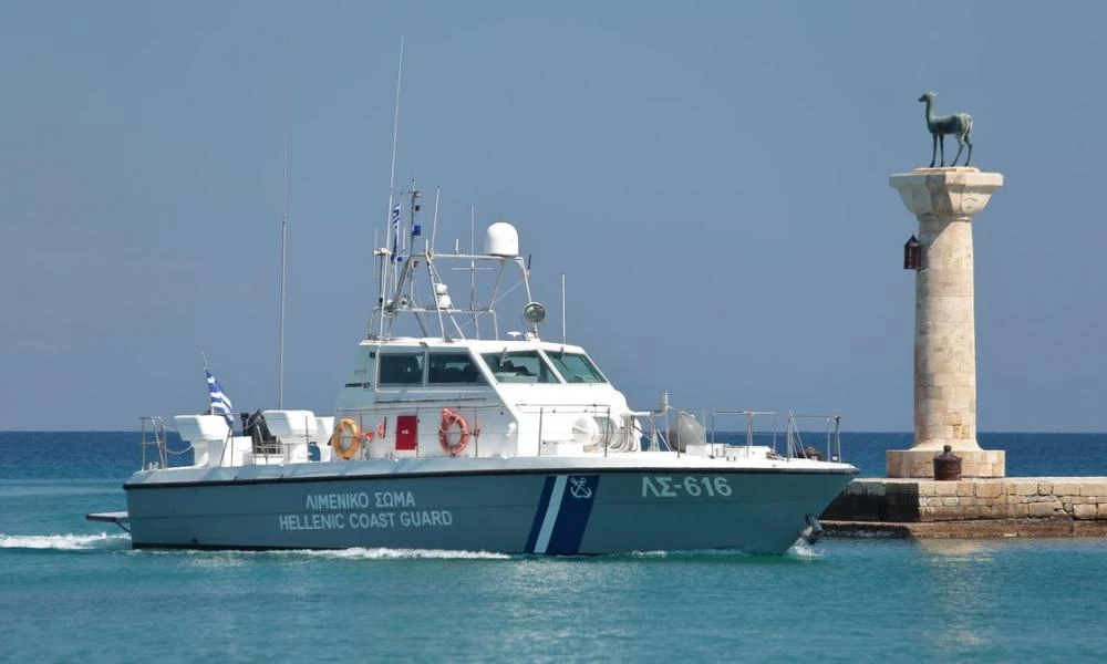  Σκάφος με 33 επιβαίνοντες προσάραξε στα ανοιχτά της Ρόδου